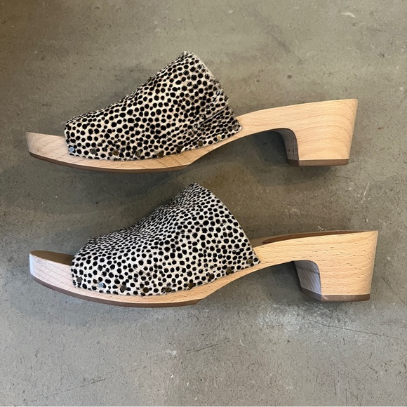 Madewell Evelyn Clog Slide Sandals in Calf Hair - Picture 5 of 6